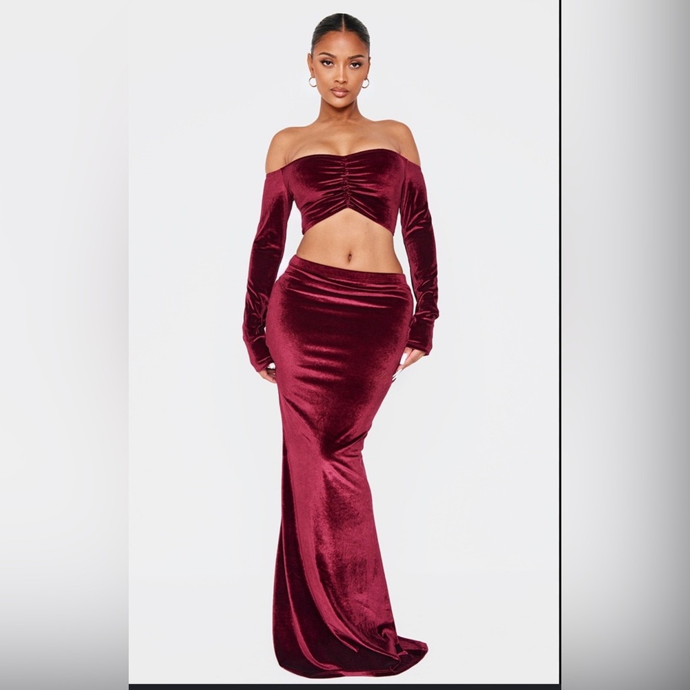 NWT Pretty Little Thing Burgundy Velvet Skirt Set